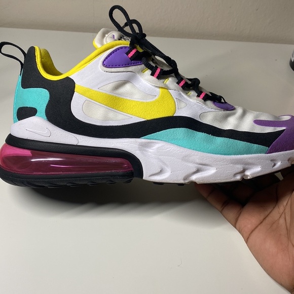 Air Max 270 React - Picture 3 of 4